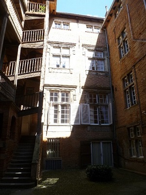 Toulouse, Hôtel d'Astorg, façade du corps postérieur sur cour