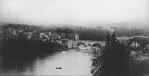 b000233