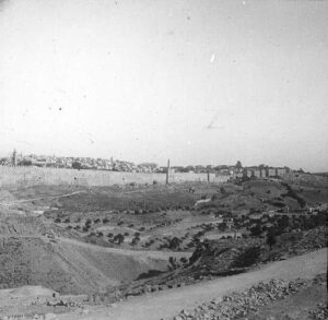 b000270